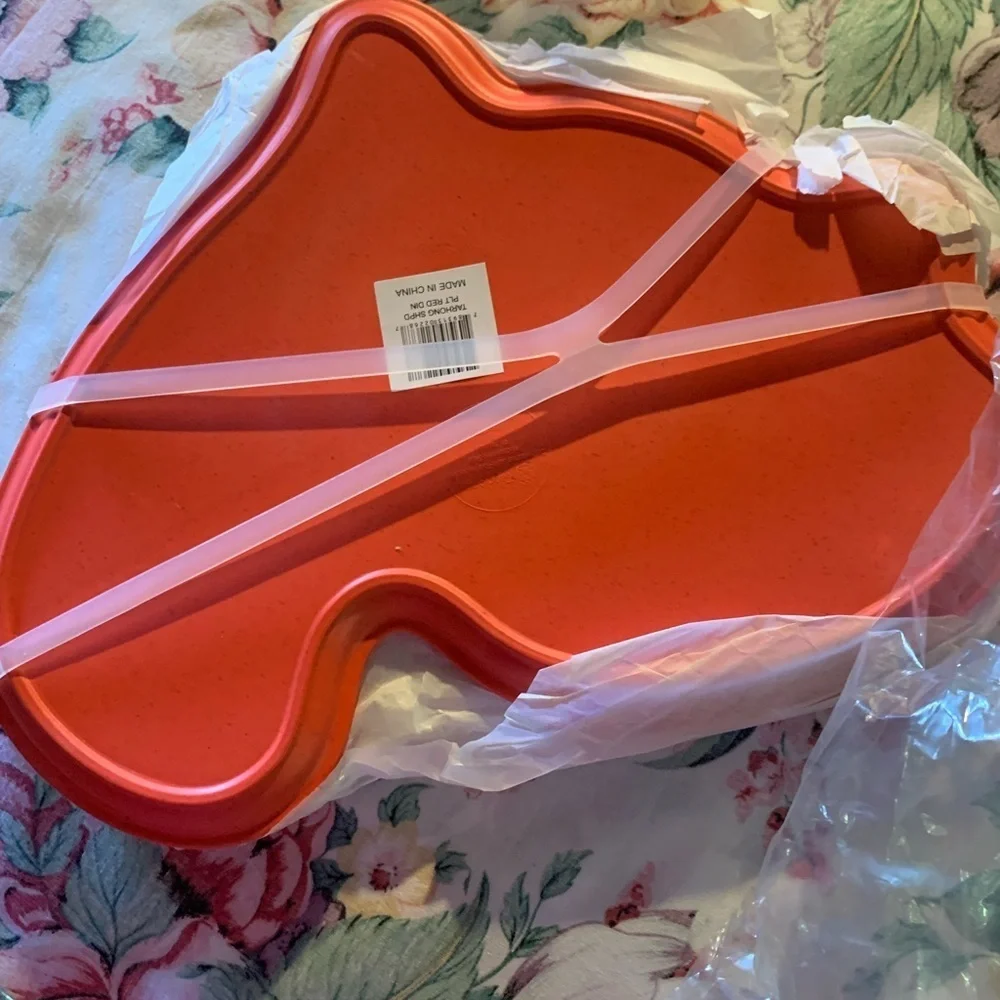 Red Dinosaur Shaped 4 Trays - Picture 4 of 4